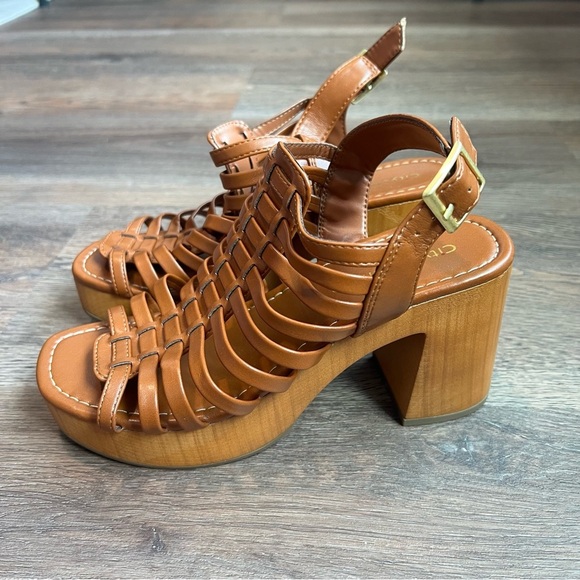 Windsor Shoes - Windsor Platform Sandals with Woven Straps